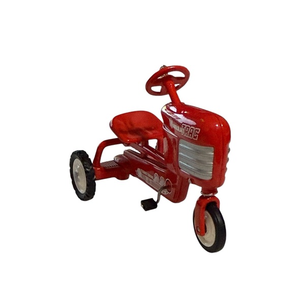 Hallmark 1955 Murray Tractor and Trailer Ornament Die Cast Red Tractor - Picture 3 of 16